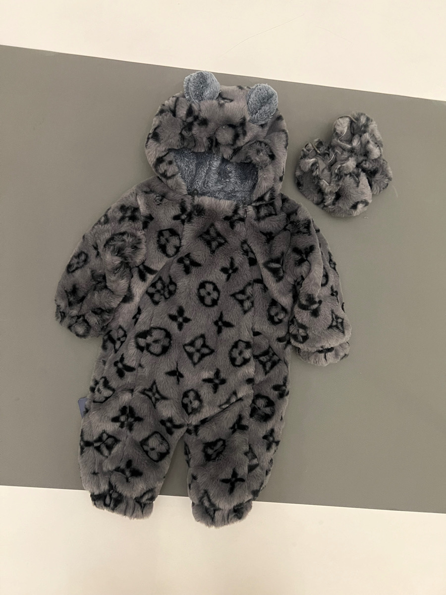 کاپشن طرح لویی ویتون