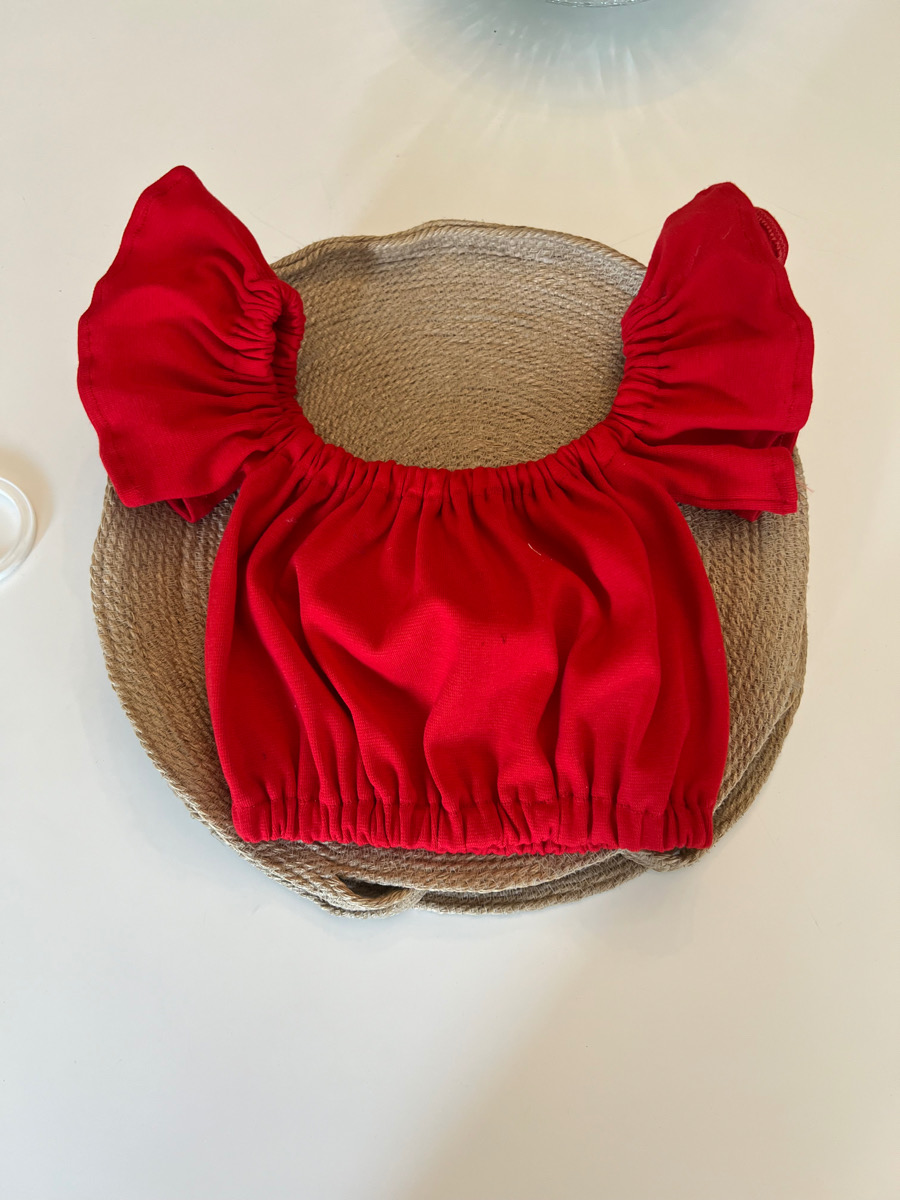 کراپ نیم تنه قرمز