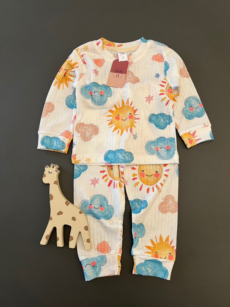 ست ابر و خورشید