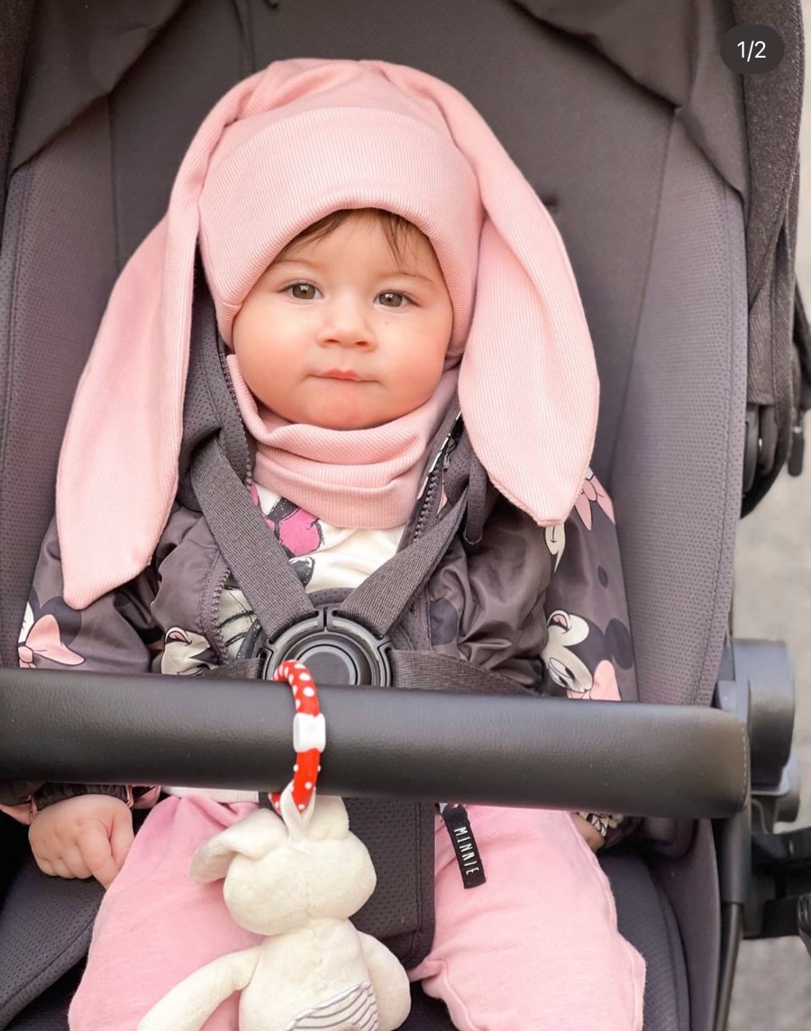 کلاه خرگوشی و رینگ صورتی